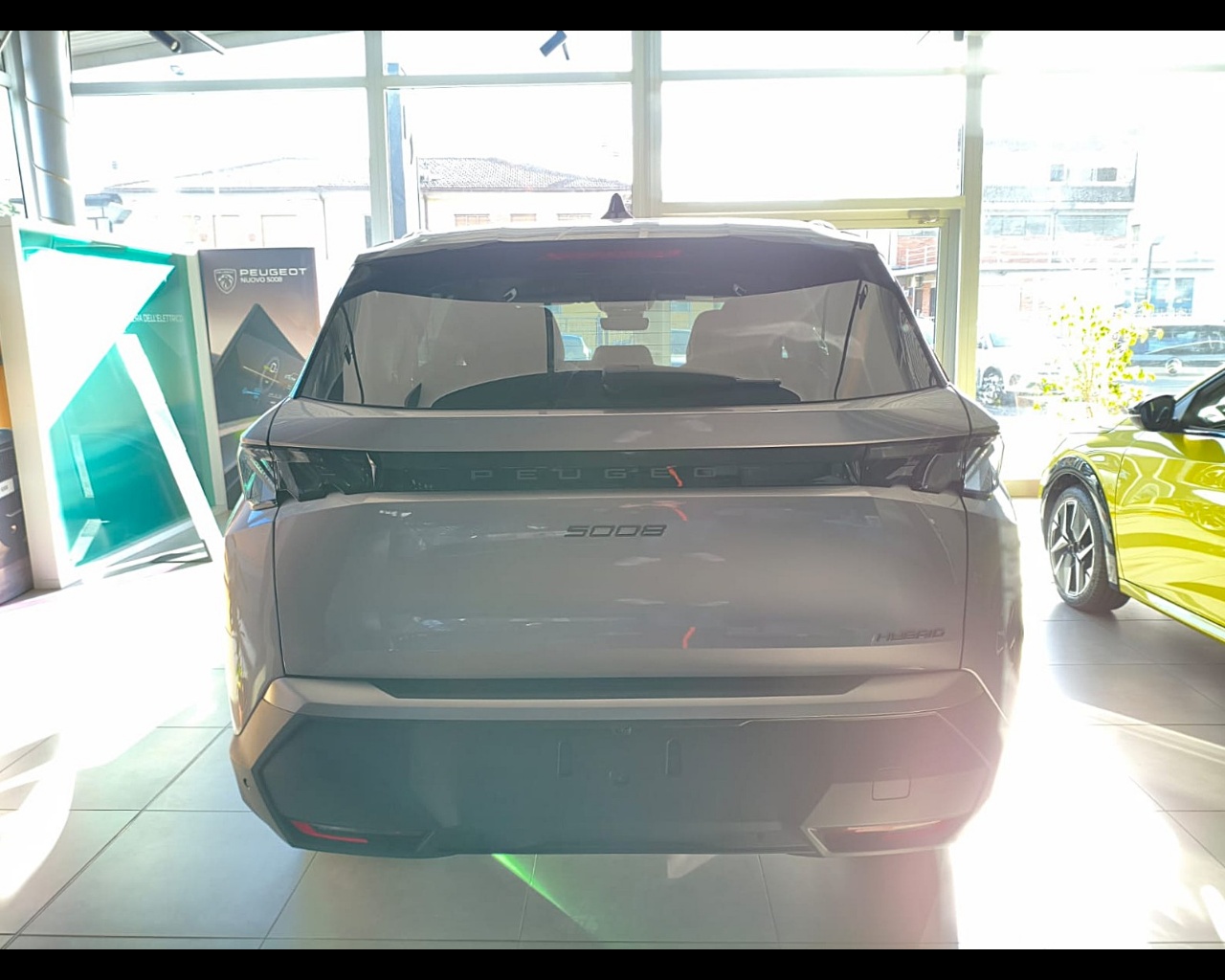 Foto PEUGEOT 5008 1.2 hybrid GT 136cv e-dcs6