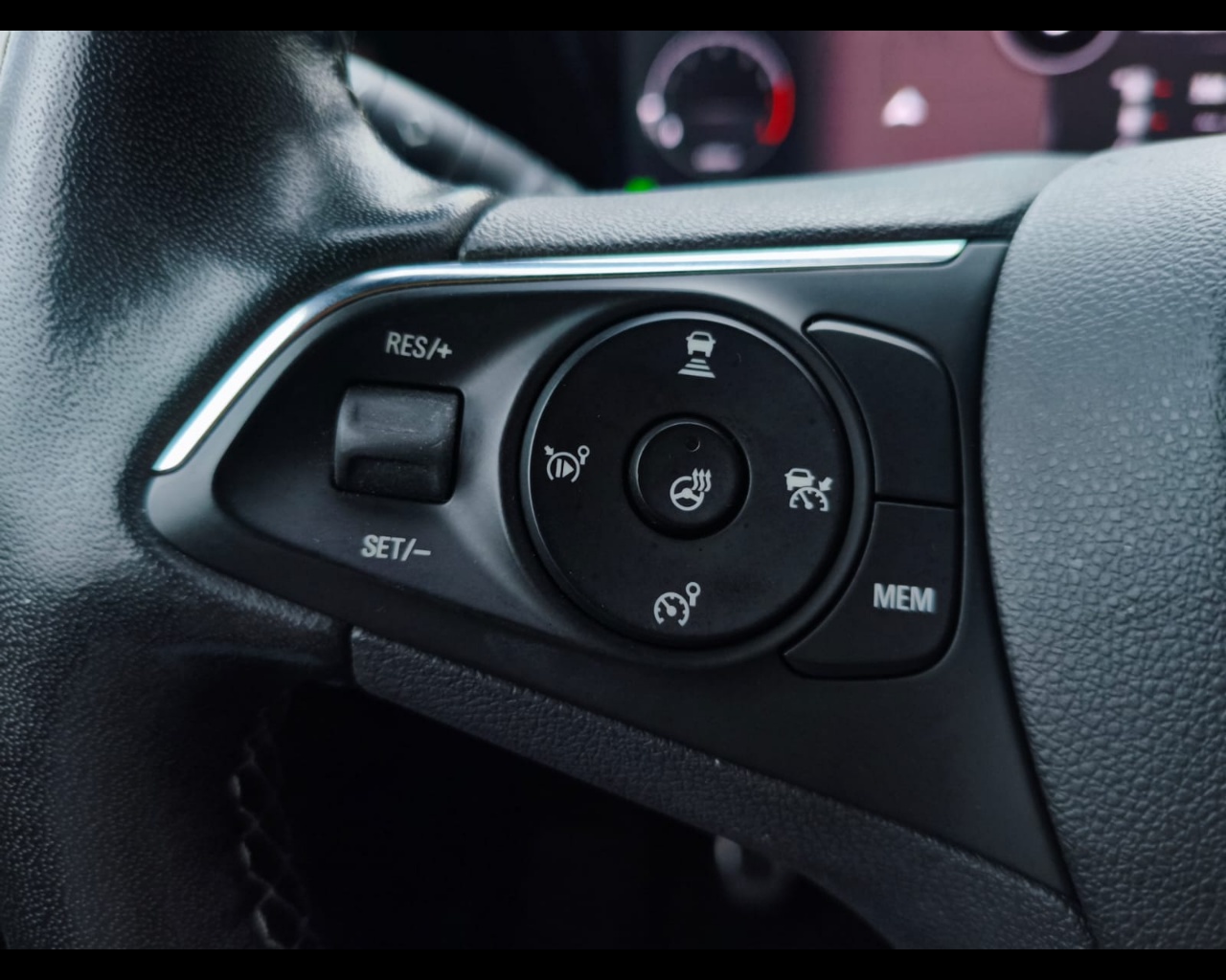 Foto OPEL Mokka 1.2 t Ultimate s&s 130cv