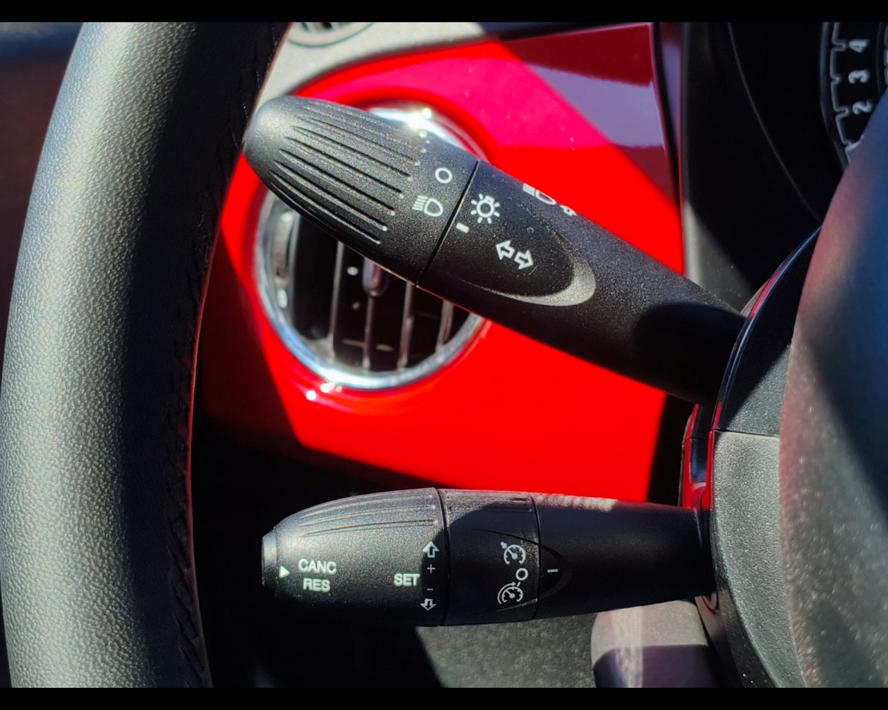 Foto FIAT 500 1.0 hybrid Dolcevita 70cv