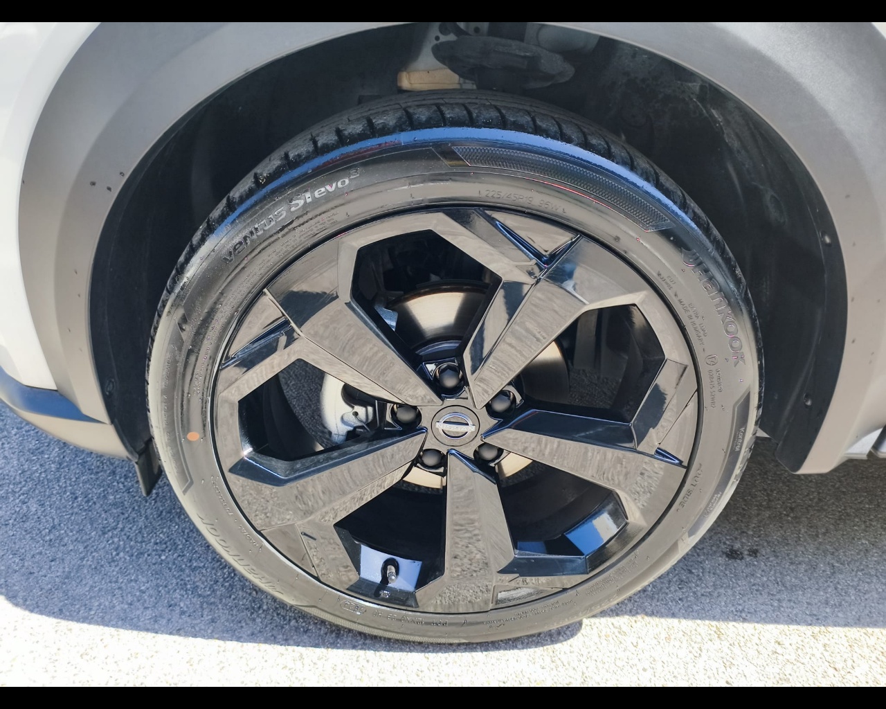 Foto NISSAN Juke 1.0 dig-t Tekna 114cv
