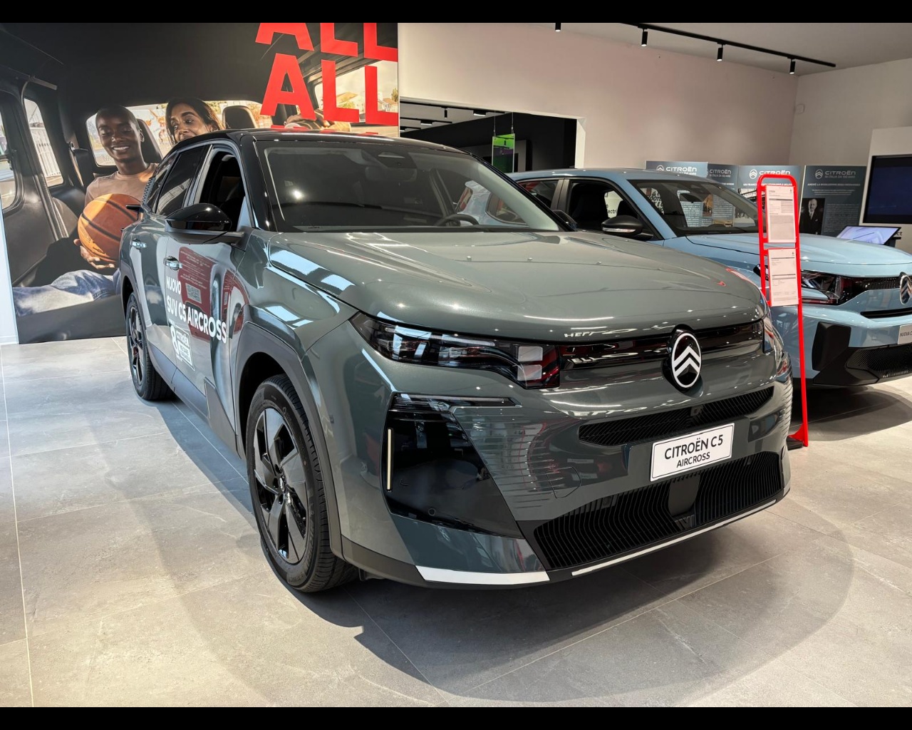 Foto CITROEN C5 Aircross 1.2 hybrid Max 145cv auto