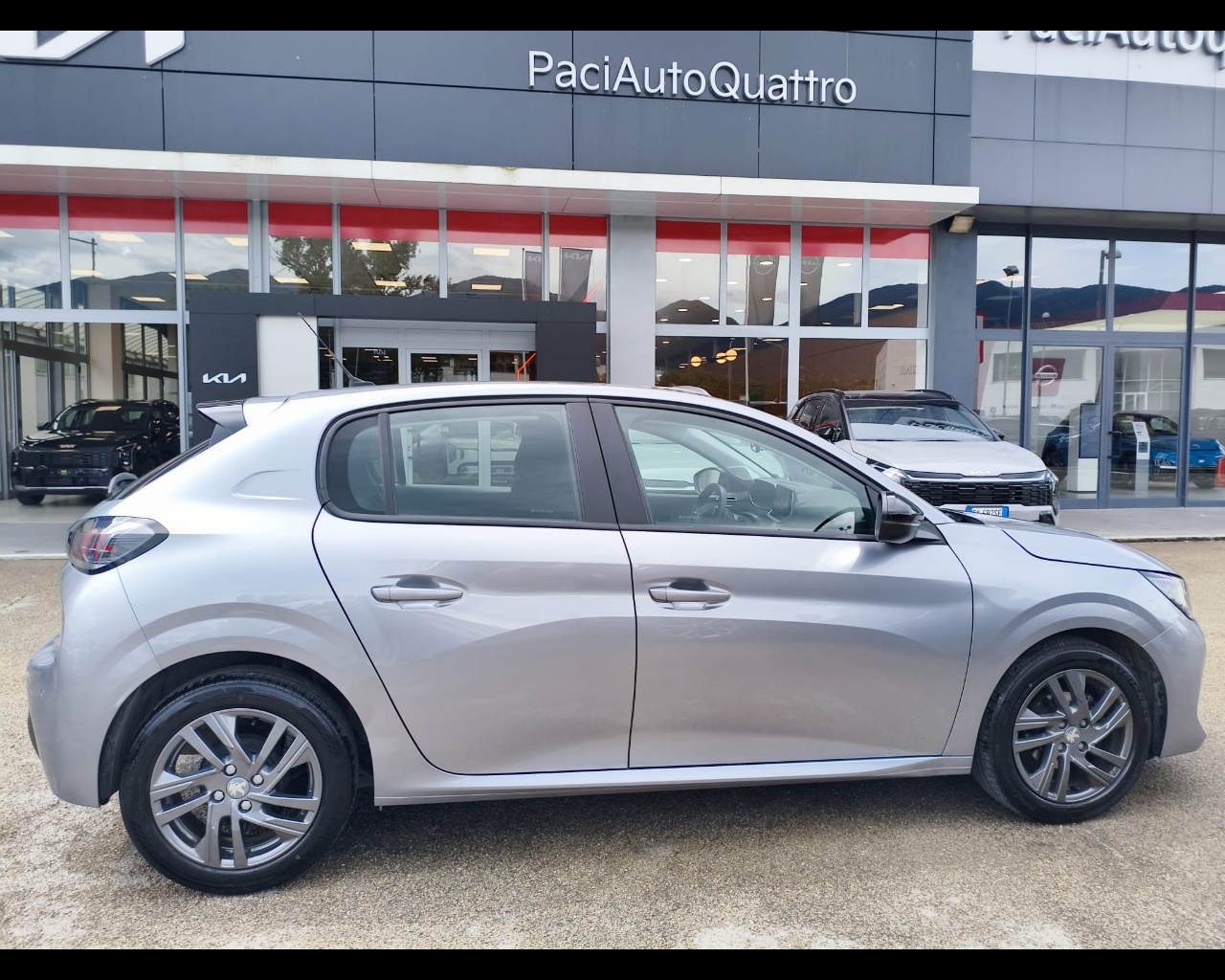 Foto PEUGEOT 208 1.2 puretech Active Pack s&s 75cv
