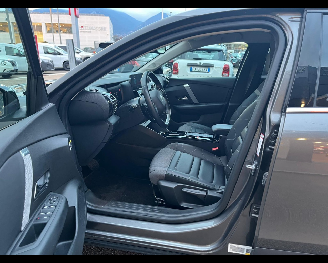 Foto CITROEN C4 1.2 puretech Shine s&s 130cv eat8