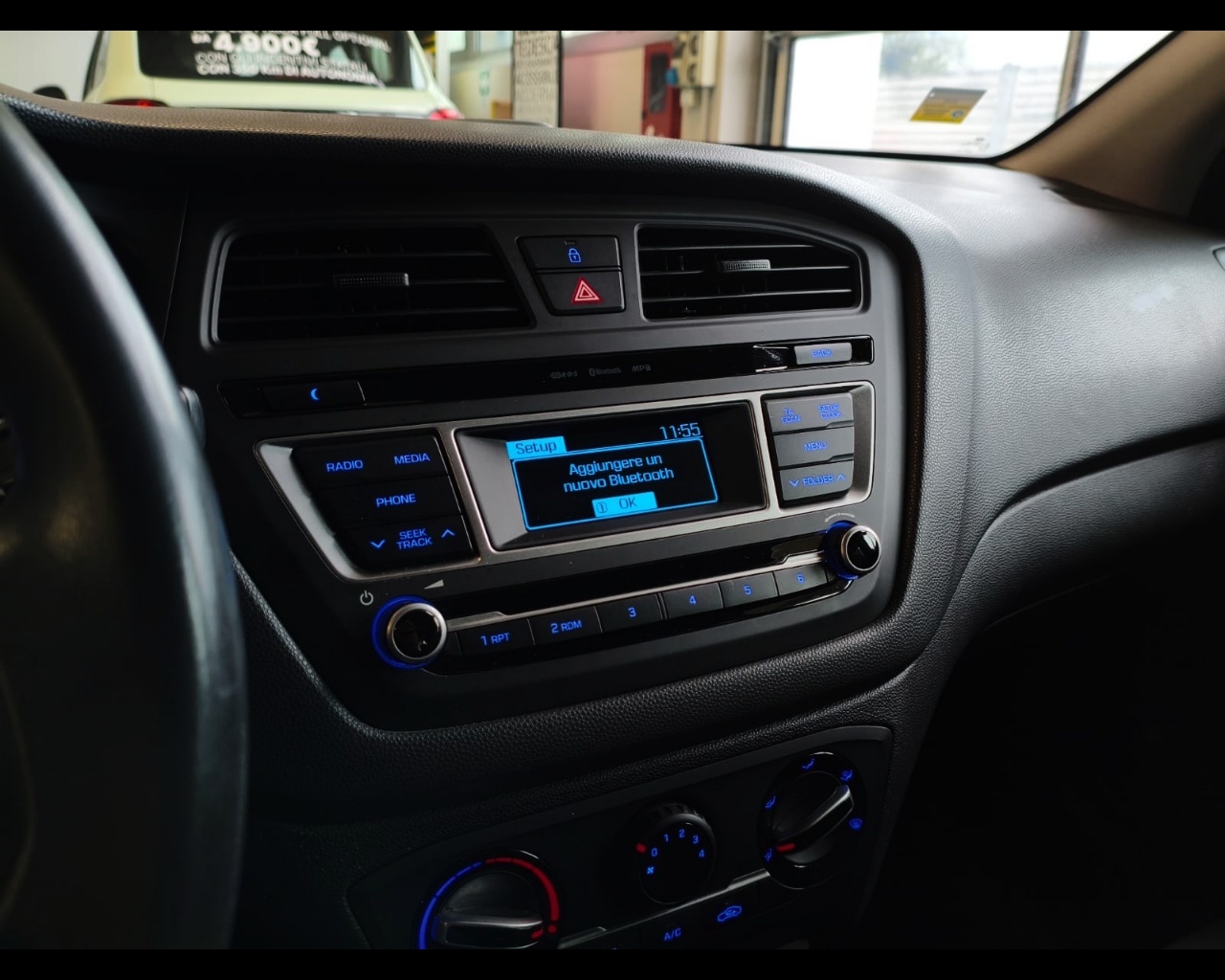 Foto HYUNDAI i20 5p 1.2 Comfort econext 84cv