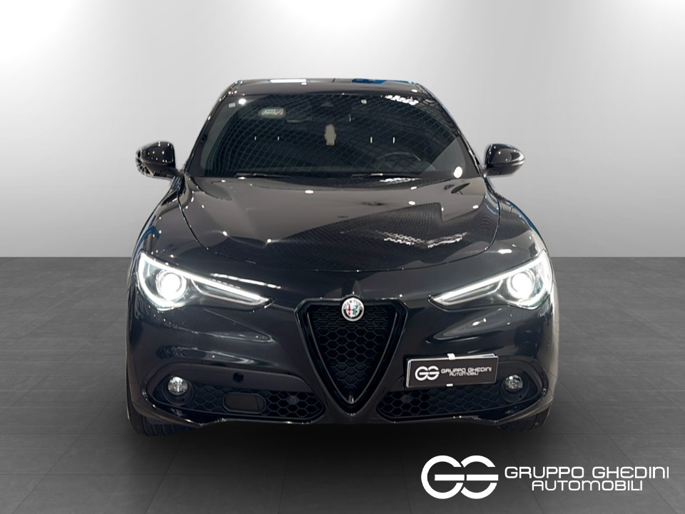 ALFA ROMEO Stelvio 2.2 t Sprint Q4 190cv auto Diesel usato - 3