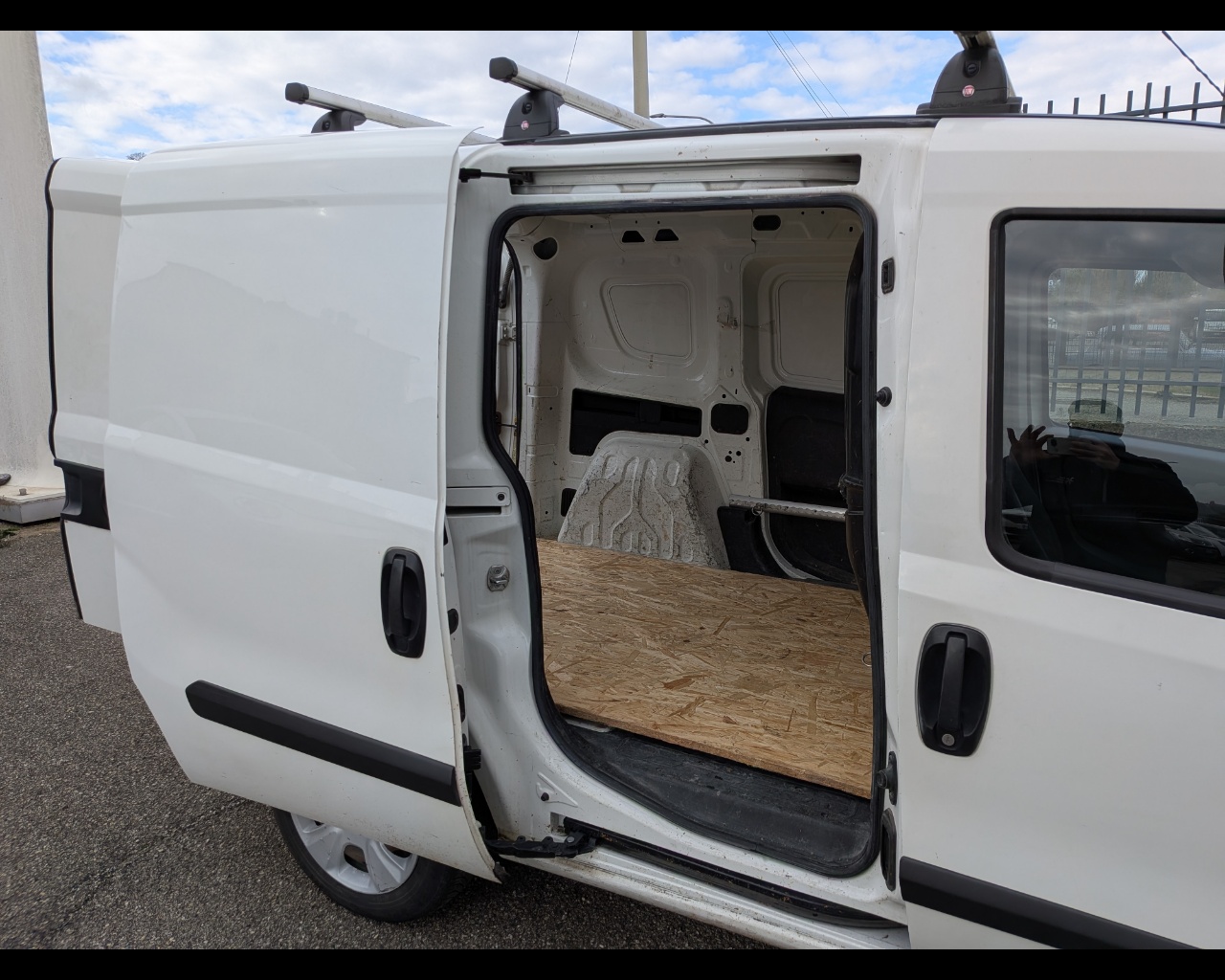 Foto FIAT Doblo cargo 1.3 mjt 16v SX 90cv E5+ F.L.