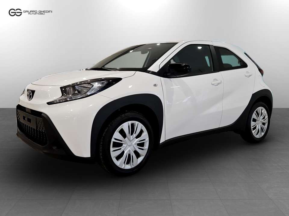 TOYOTA Aygo X 1.0 Active 72cv s-cvt Benzina Usato