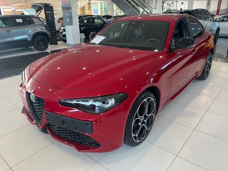 ALFA ROMEO – Giulia 2.0 Turbo 280 CV AT8 AWD Q4 Competizione