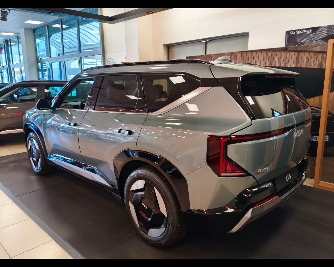 Foto KIA EV5 LR FWD EARTH
