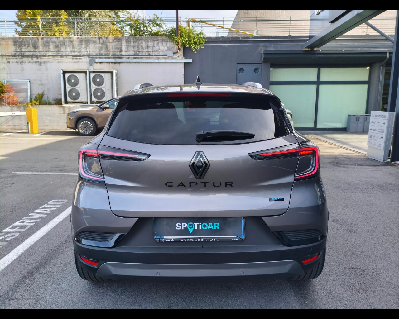 Foto RENAULT Captur 1.8 full hybrid E-Tech Esprit Alpine 160cv auto
