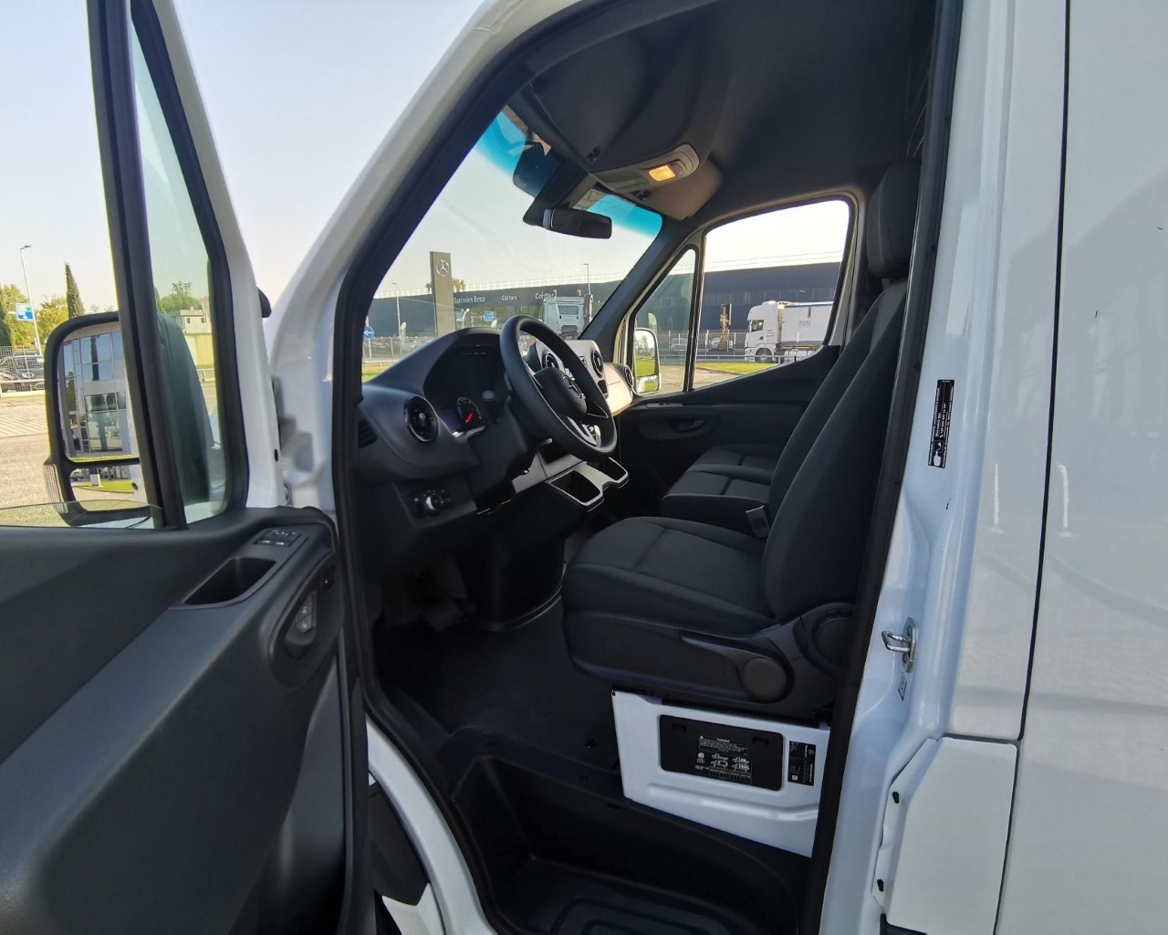 Mercedes eSprinter e-Sprinter Furgone Traz. Ant. - 12