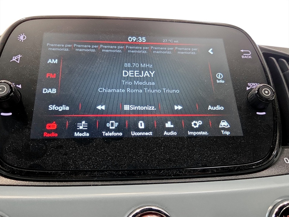 FIAT 500 500C 1.0 hybrid Dolcevita 70cv Ibrida usato - 9