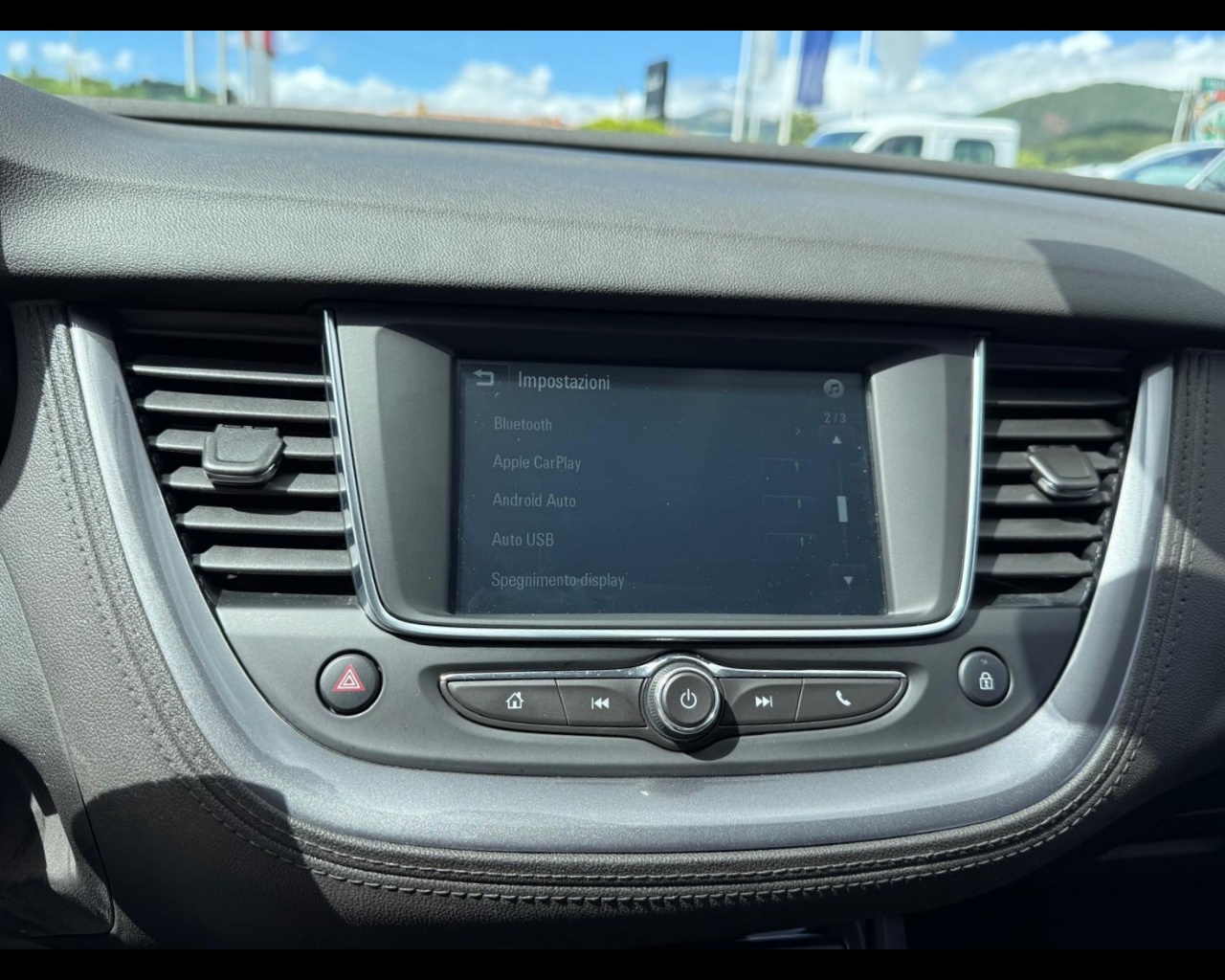 Foto OPEL Grandland X 1.2 Design Line s&s 130cv