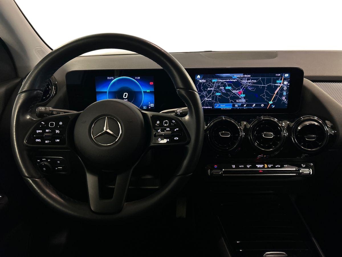 Mercedes GLA GLA 180 D Business Extra 8G-DCT - 11