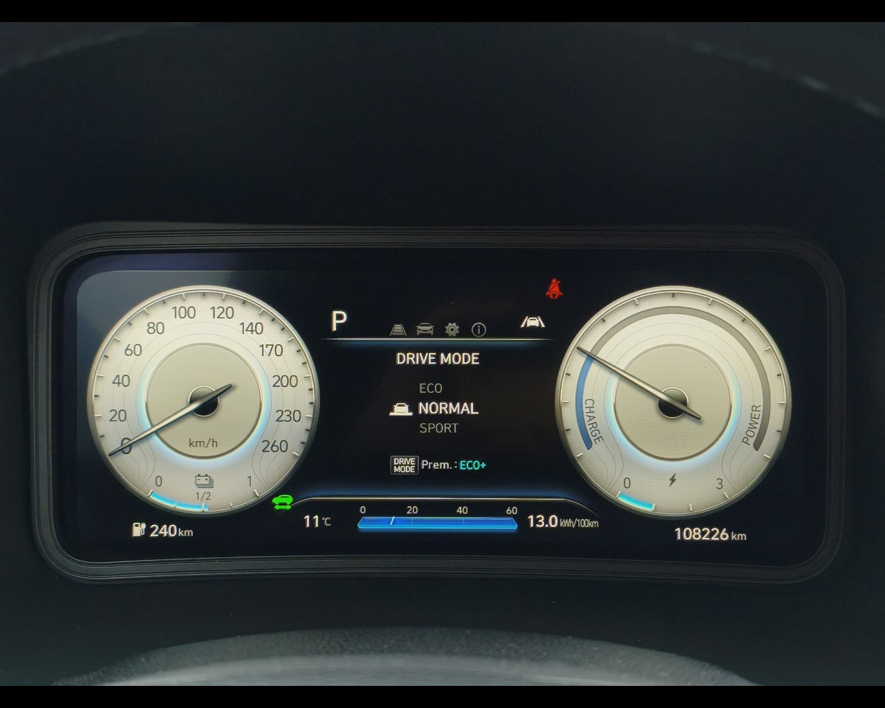 Foto HYUNDAI Kona 64 kWh EV Xline 204cv