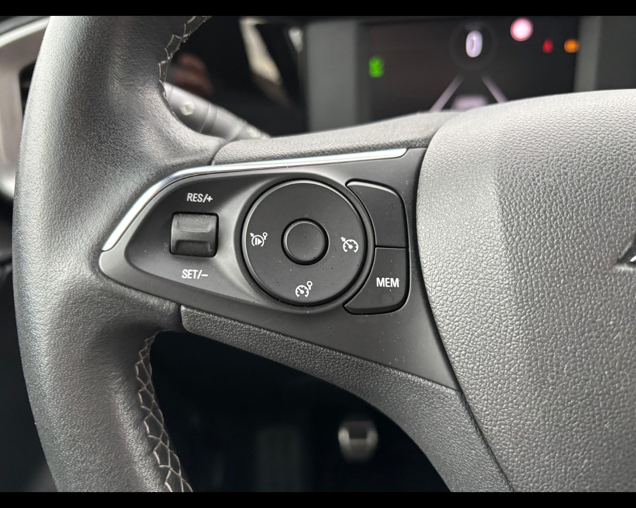 Foto OPEL Mokka 1.2 t GS Line s&s 100cv