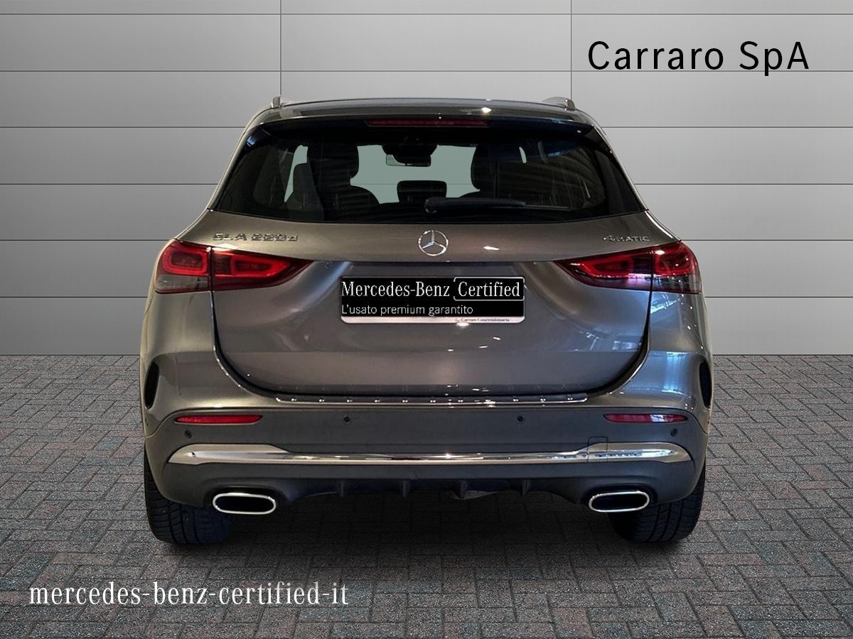 Mercedes GLA GLA 220 D Premium 4Matic 8G-DCT - 4