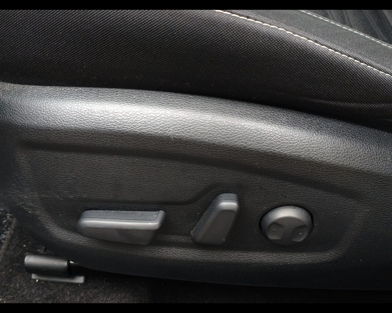 Foto KIA XCeed 1.6 crdi mhev GT-line Plus 136cv dct