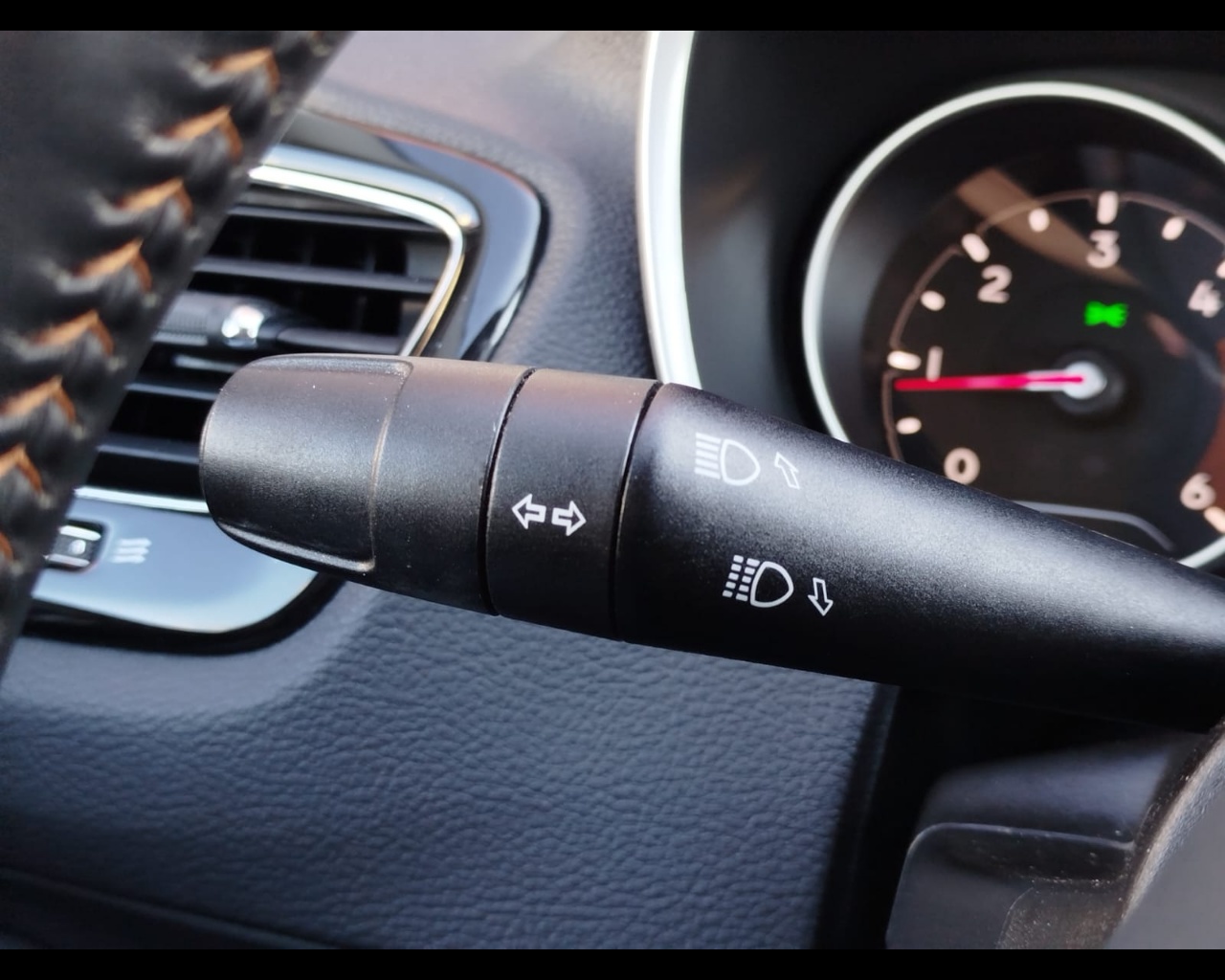 Foto JEEP Compass 2.0 mjt Limited 4wd 140cv auto