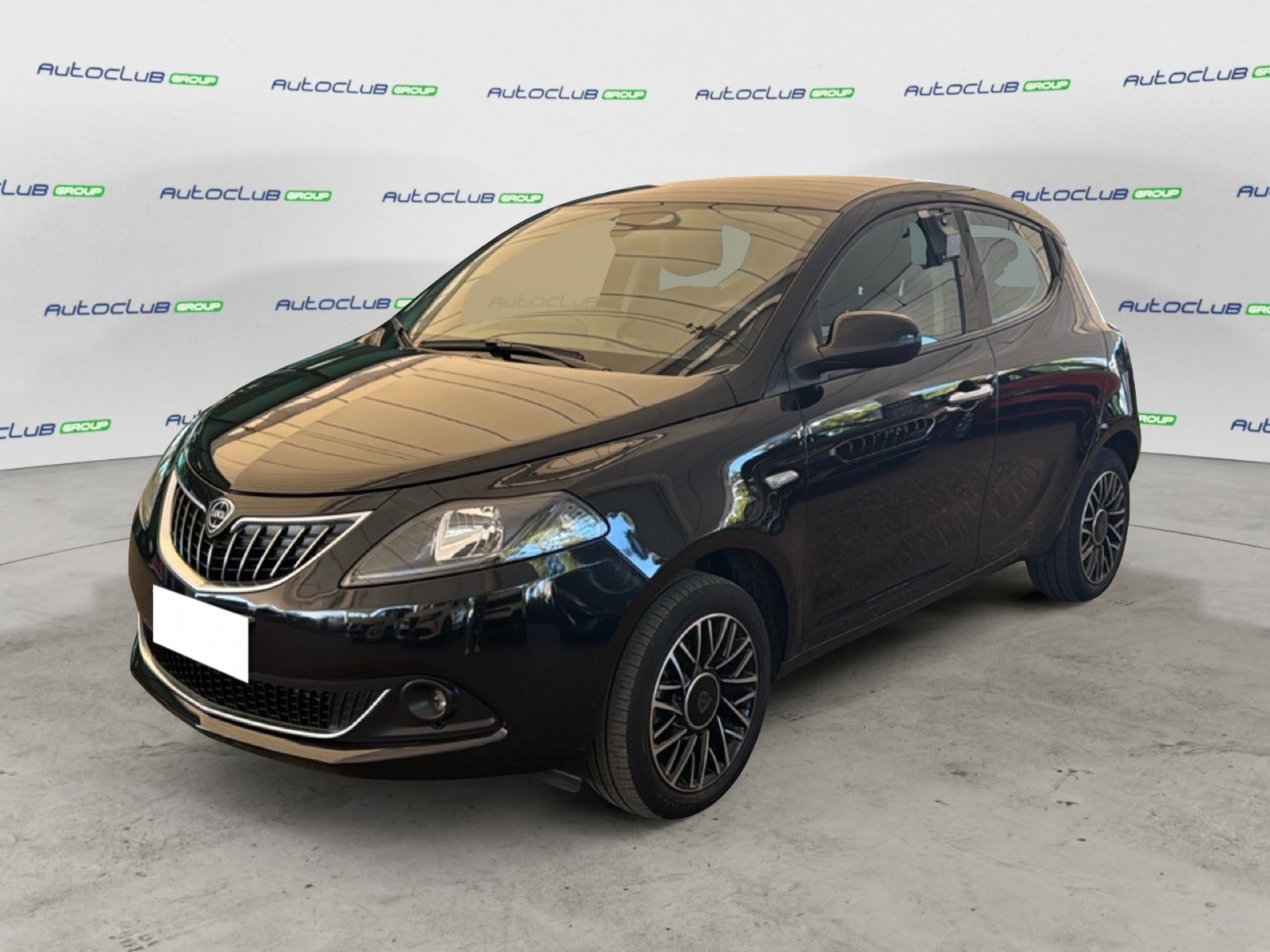 Foto LANCIA Ypsilon III 2021 - Ypsilon 1.0 firefly hybrid Platino s&s 70cv