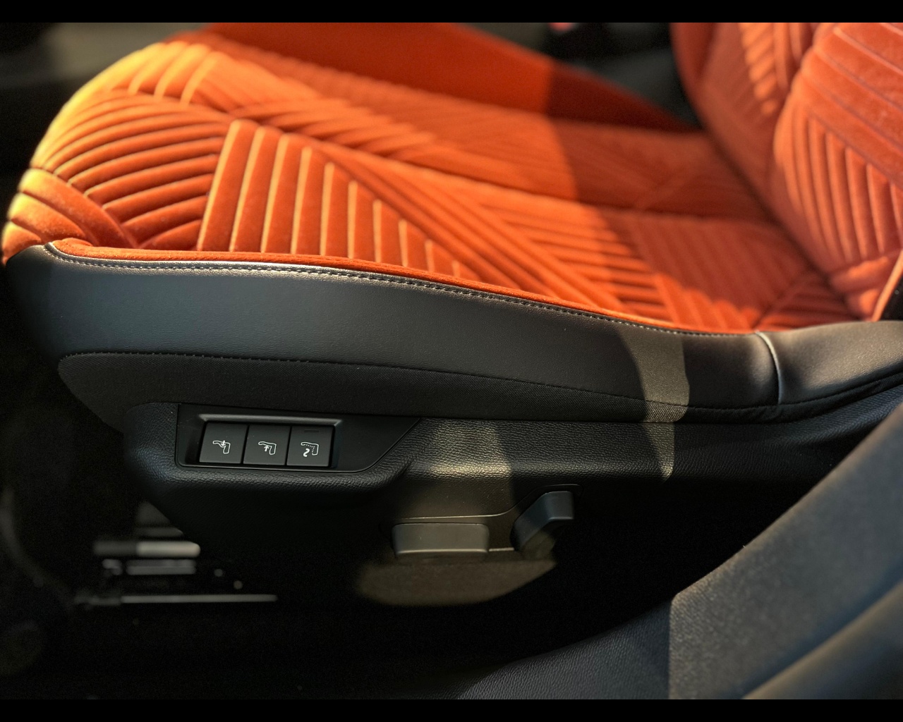 Foto LANCIA Nuova Ypsilon Ibrida Ypsilon Lx 1.2 100cv Ibrida