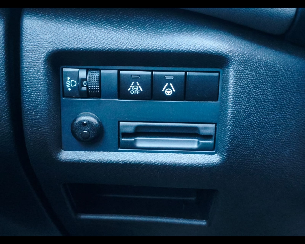 Foto CITROEN C5 Aircross 1.5 bluehdi Shine s&s 130cv eat8