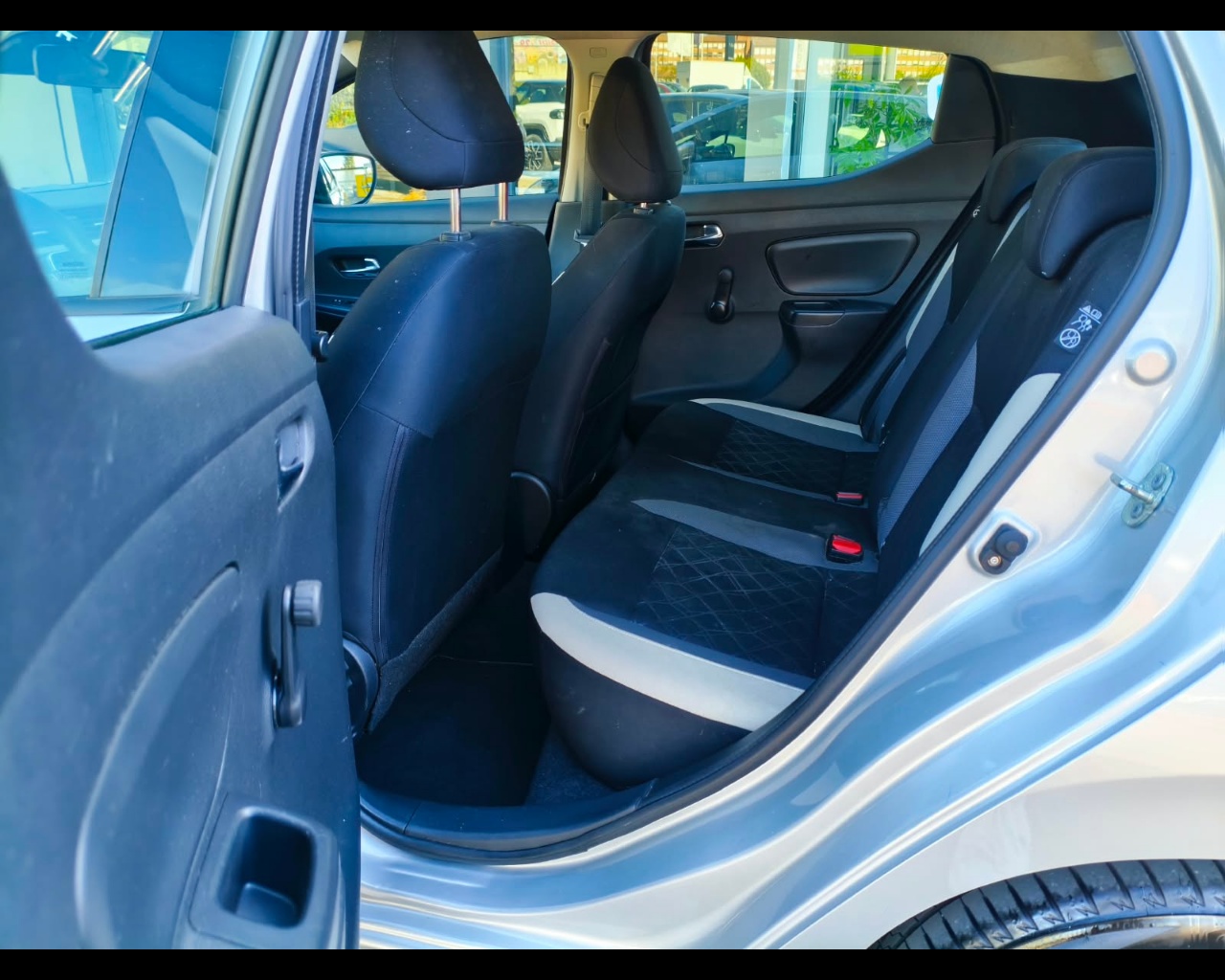 Foto NISSAN Micra 1.5 dci N-Connecta 90cv