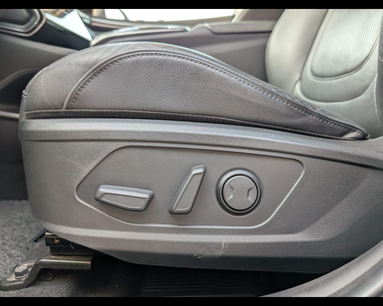 Foto HYUNDAI Tucson 1.6 hev Exellence Lounge Pack 2wd auto