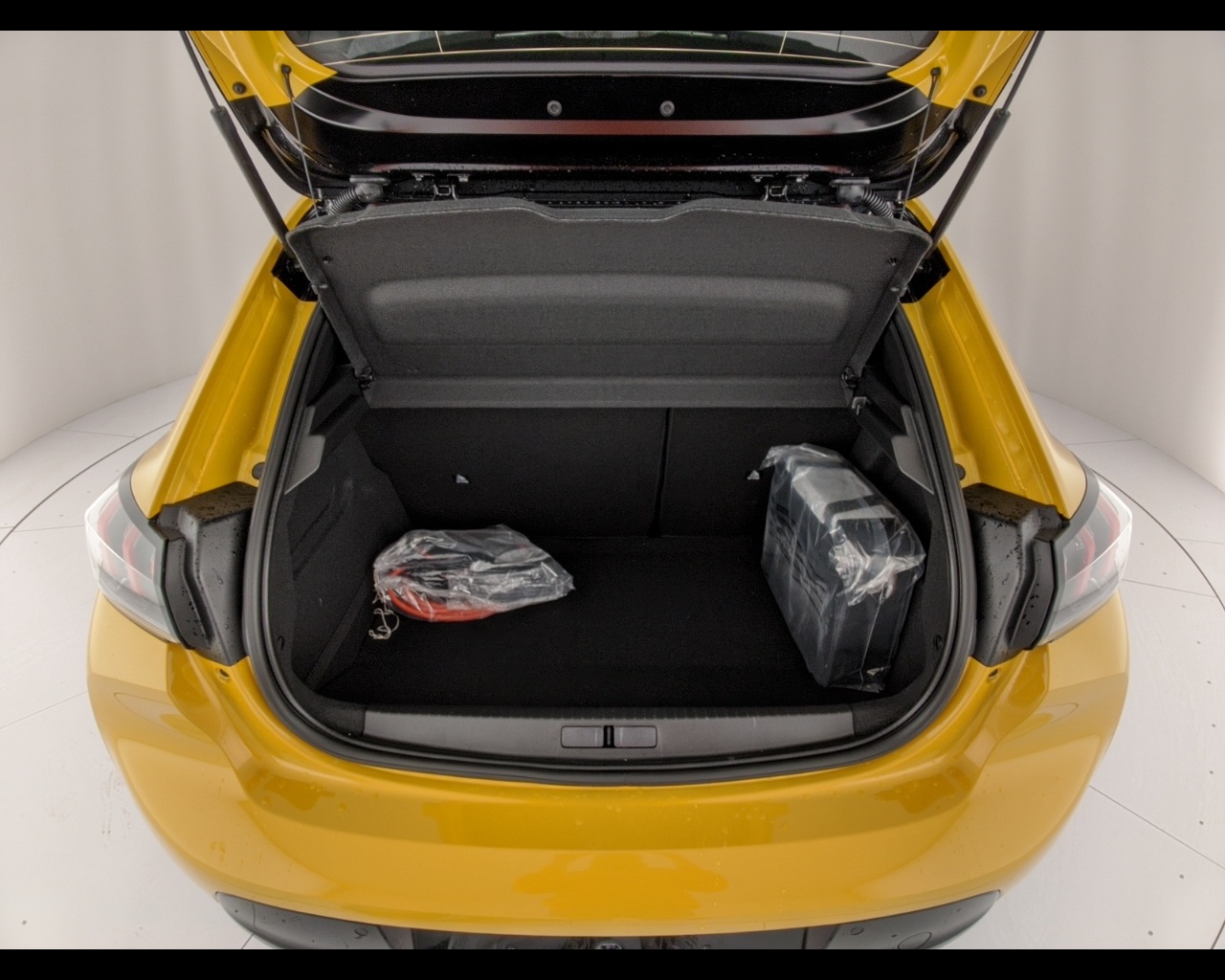 Peugeot 208 Usato 2023 208 Verona