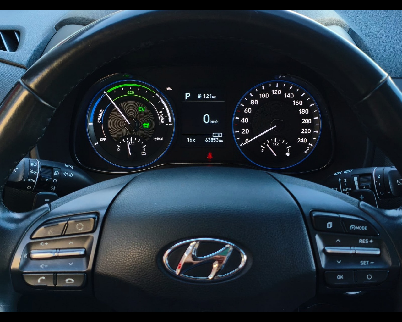 Foto HYUNDAI Kona 1.6 hev Xprime Safety Pack 2wd dct