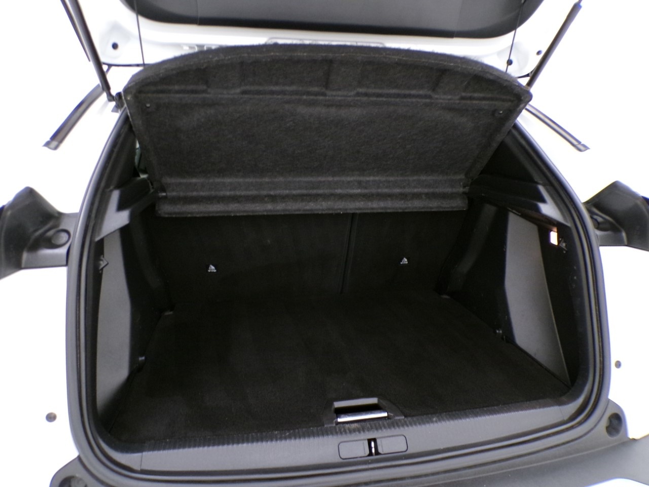 Peugeot 2008 2008 1.2 PureTech 130cv GT Line - 9