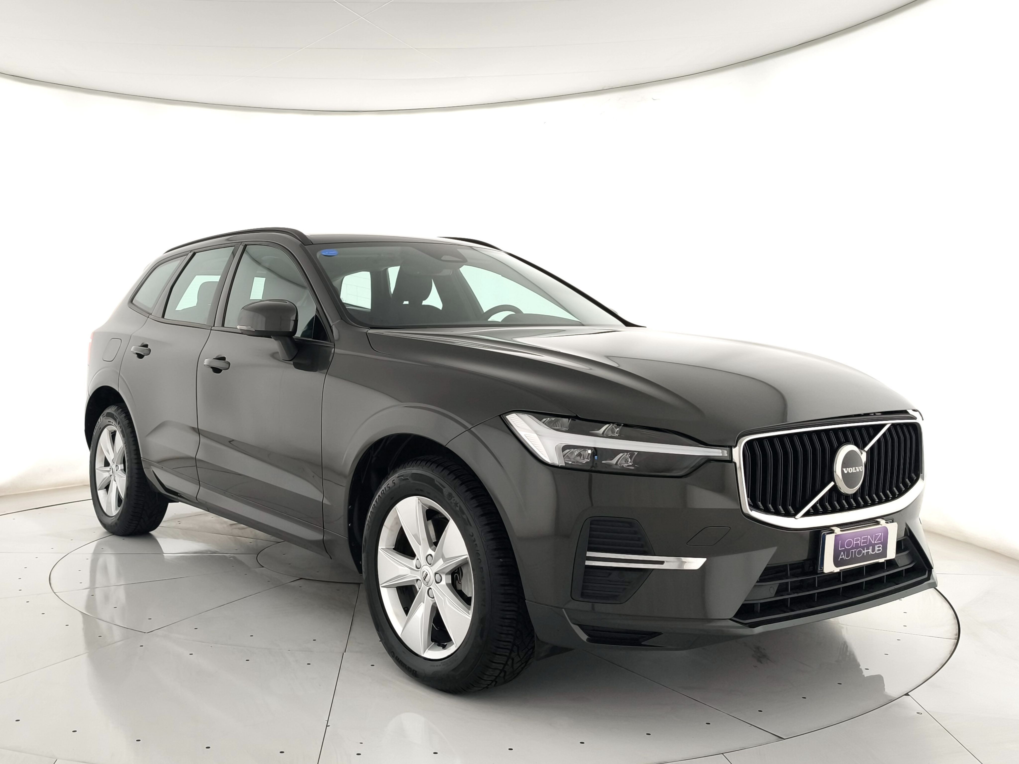 XC60 2.0 b4 Momentum awd auto C.18"+APP CONNECT