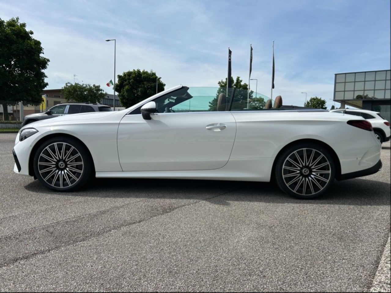 Mercedes CLE Cabrio CLE 220 d Cabrio AMG Line ADVANCED - 4