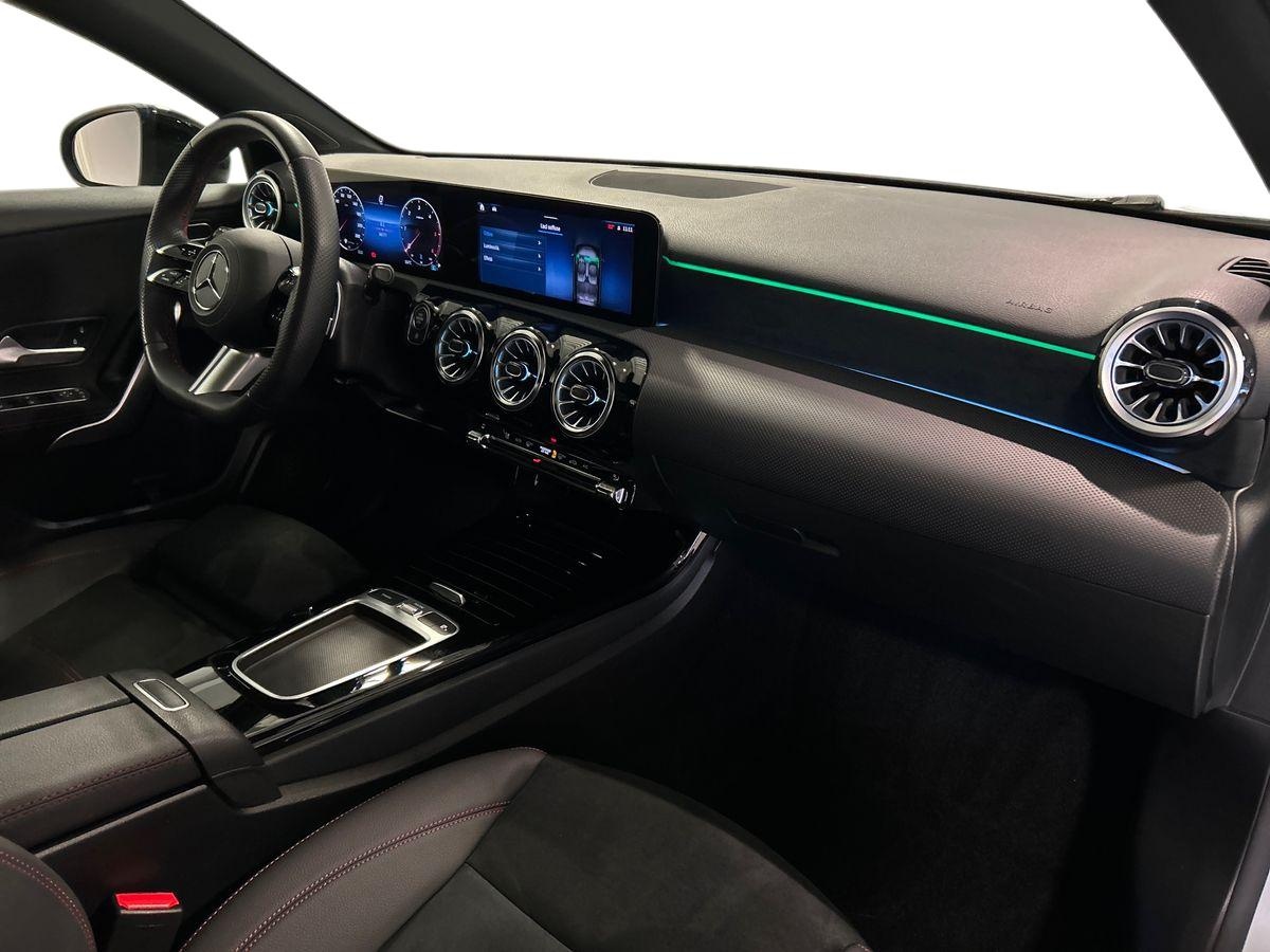 Mercedes  Classe A 180 D Advanced Plus AMG Line 8G-DCT - 15