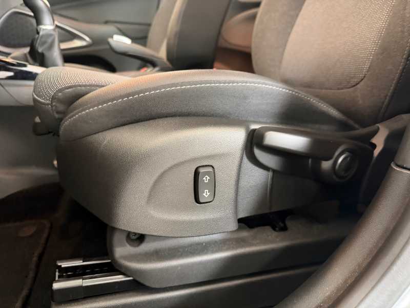 Crossland 2021 - Crossland 1.2 Design&tech S&s 83cv