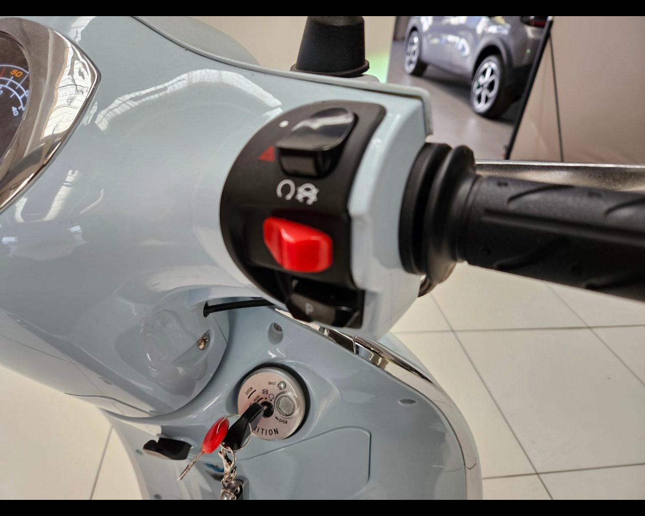 ETRIKO BASIC SCOOTER ELETTRICO 2000W 45KMH 60V 26AH CON BAULETTO Aziendale - 9