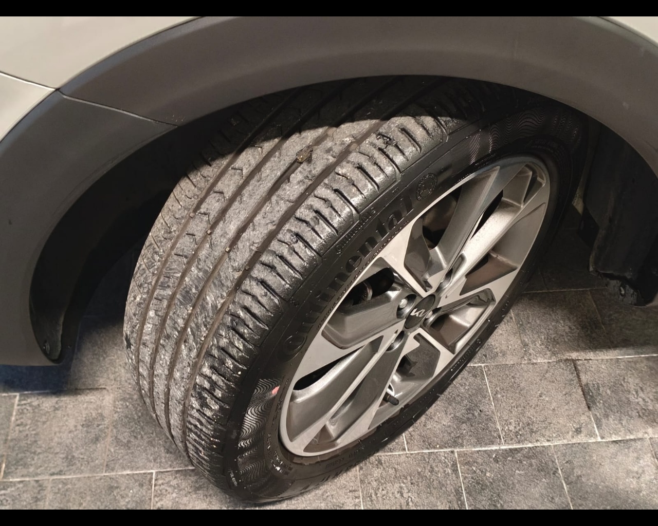 Foto KIA Stonic 1.0 t-gdi mhev Style s/Design Pack 100cv imt