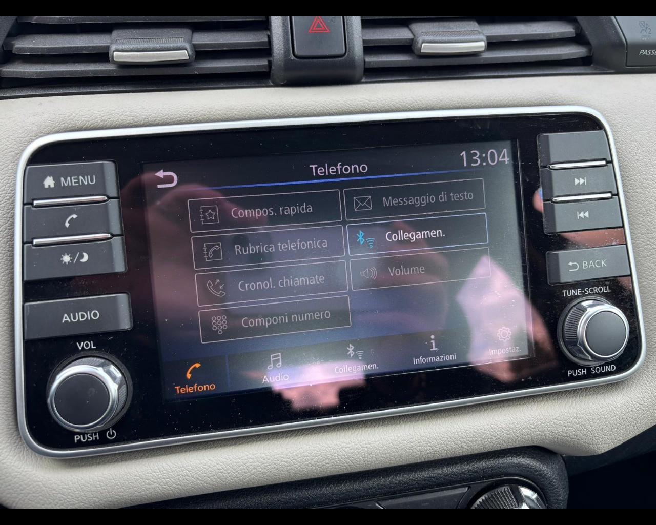 Foto NISSAN Micra 1.0 ig-t Eco Acenta 92cv