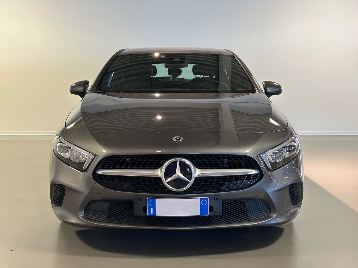 Mercedes Classe A Classe A 180 D Sport 8G-DCT - 3