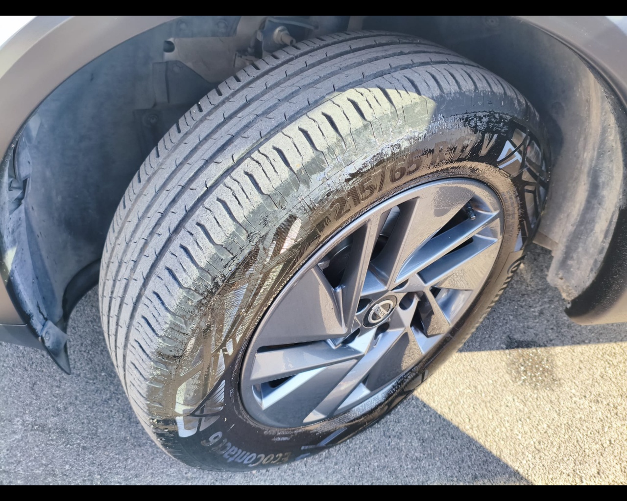 Foto NISSAN Qashqai 1.3 mhev Acenta 2wd 140cv