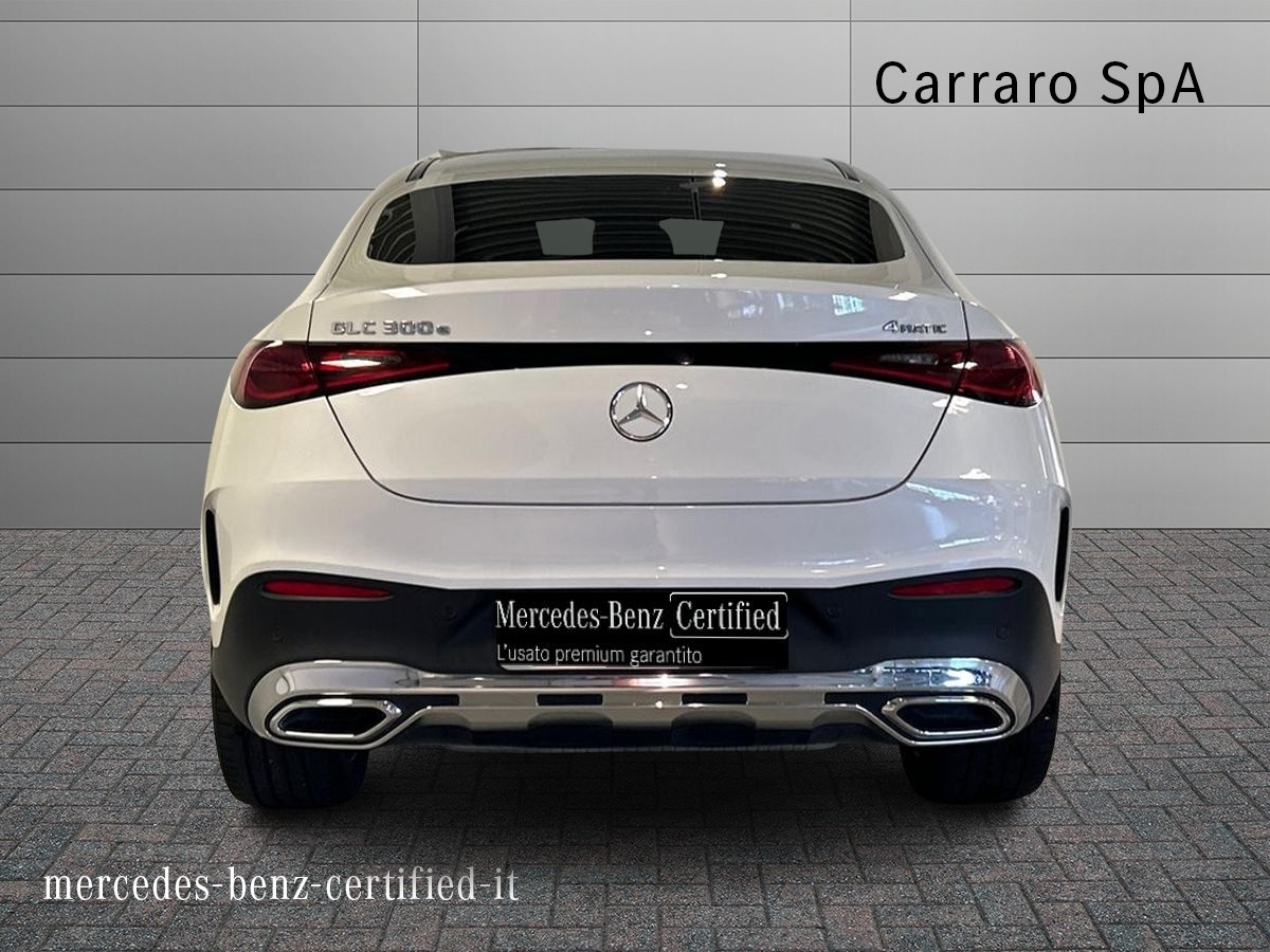 Mercedes GLC Coupe 300 e Plug-In-Hybrid AMG Line Advanced 4Matic 9G-Tronic - 4