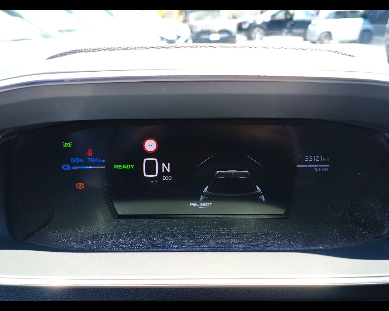 Foto PEUGEOT 2008 54 kWh GT