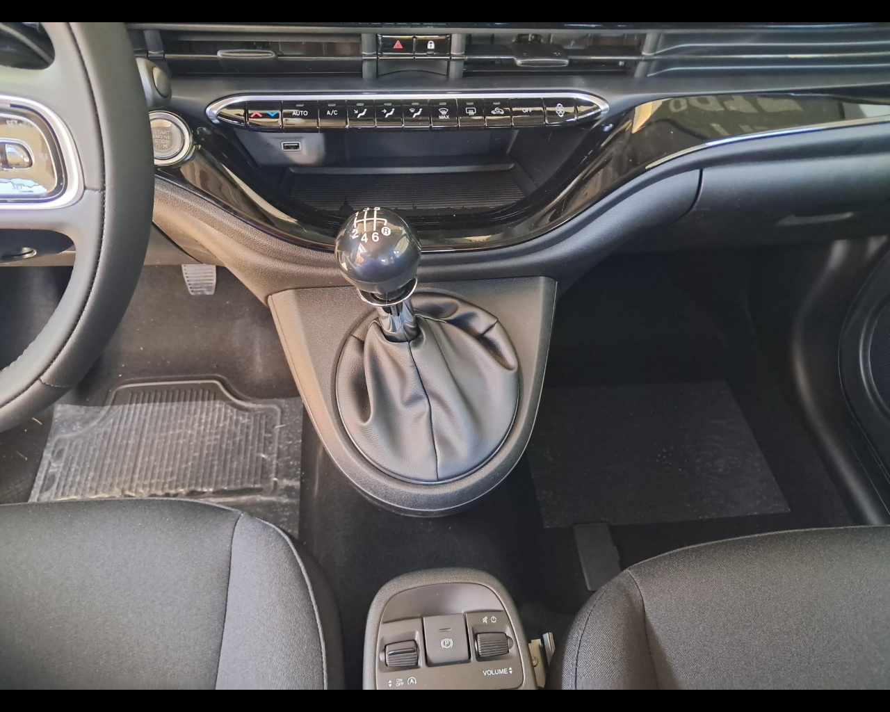 Foto FIAT 500 1.0 hybrid Icon