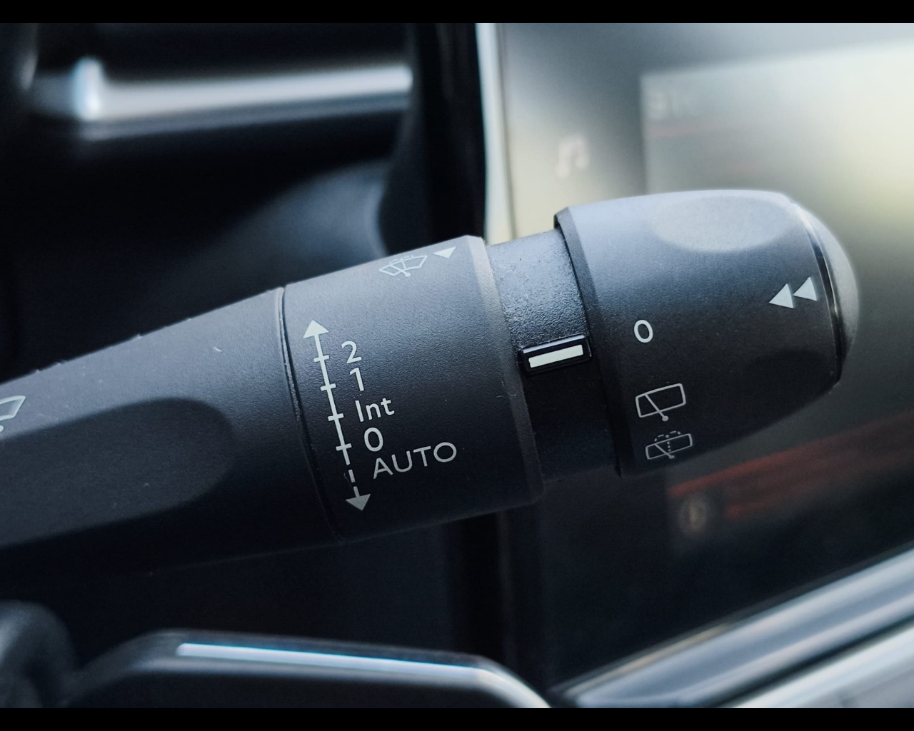 Foto CITROEN C3 1.2 puretech C-Series s&s 83cv neopatentati