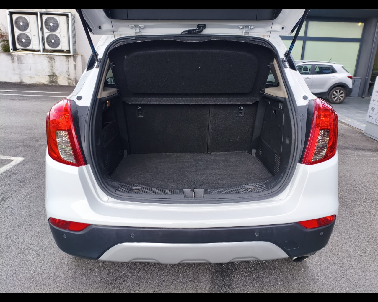 Foto OPEL Mokka X 1.6 cdti b-Color s&s 4x2 136cv