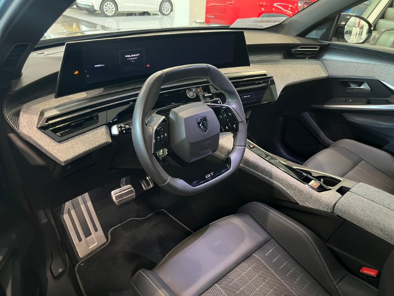 PEUGEOT – 3008 Hybrid 145 e-DCS6 GT