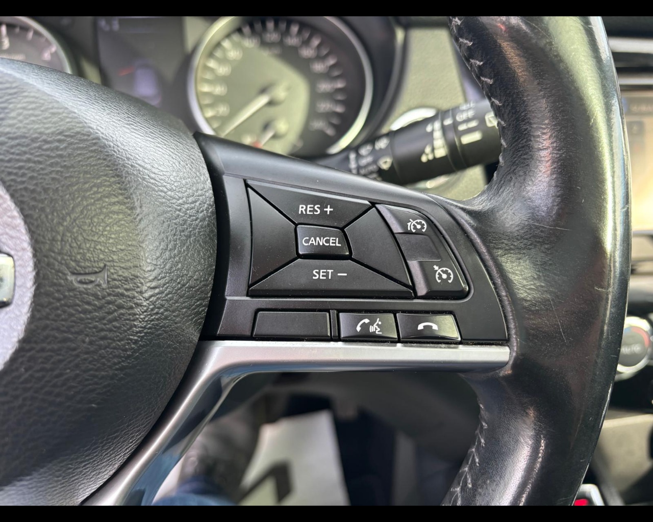 Foto NISSAN Qashqai 1.6 dci N-Connecta 2wd 130cv xtronic