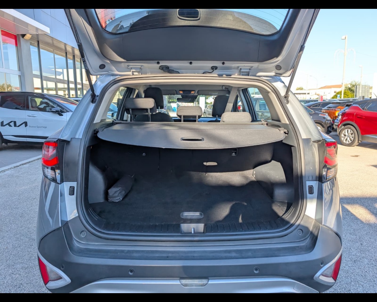 Foto KIA Sportage 1.6 crdi mhev Business imt