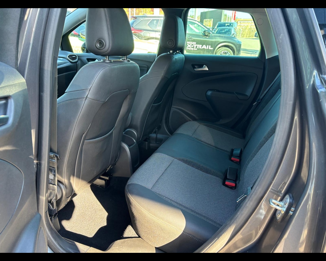 Foto OPEL Crossland 1.5 ecotec Elegance 110cv