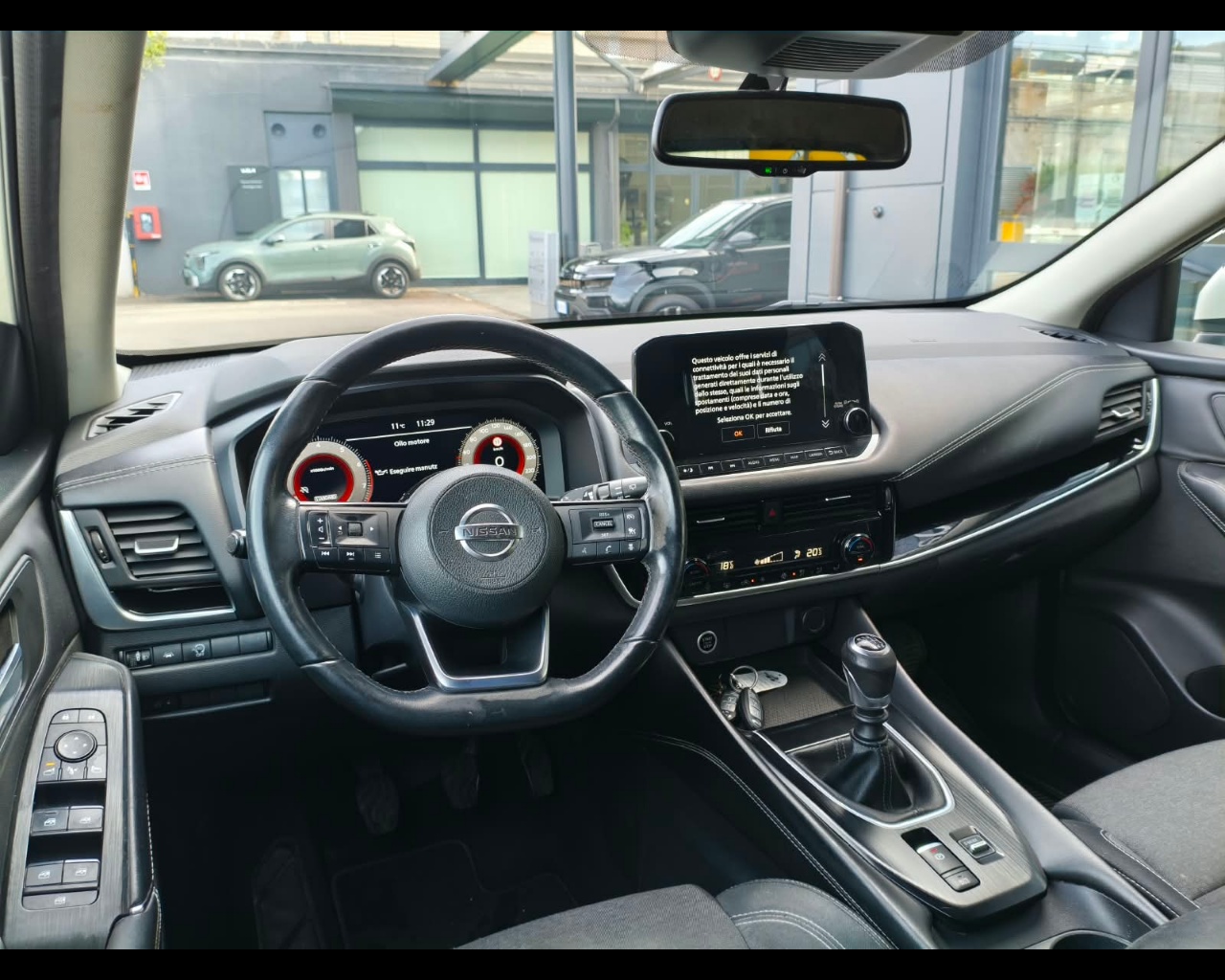 Foto NISSAN Qashqai 1.3 mhev N-Connecta 2wd 140cv (leggere la descrizione!)